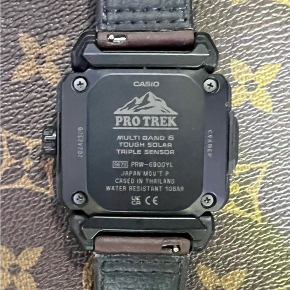 Casio Pro Trek PRW-6900YL-5 Tough Solar watch - Picture 4 of 4